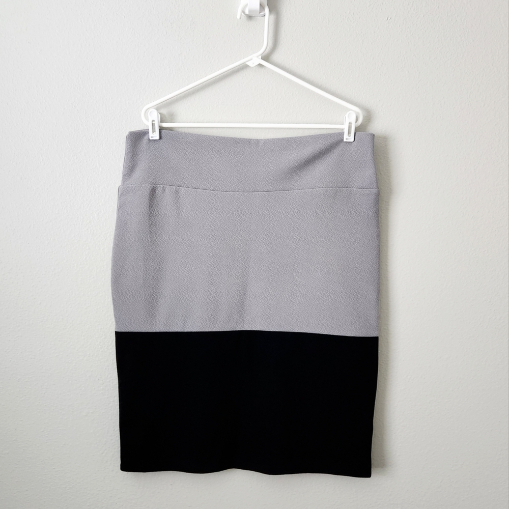 LuLaRoe Cassie Stretch Pencil Skirt With Wide Waistband, Black & Gray, Size 3X - Picture 2 of 6